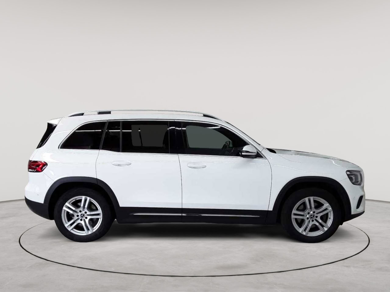 Mercedes-Benz GLB 220 d 4Matic 8G-DCT Progressive 3