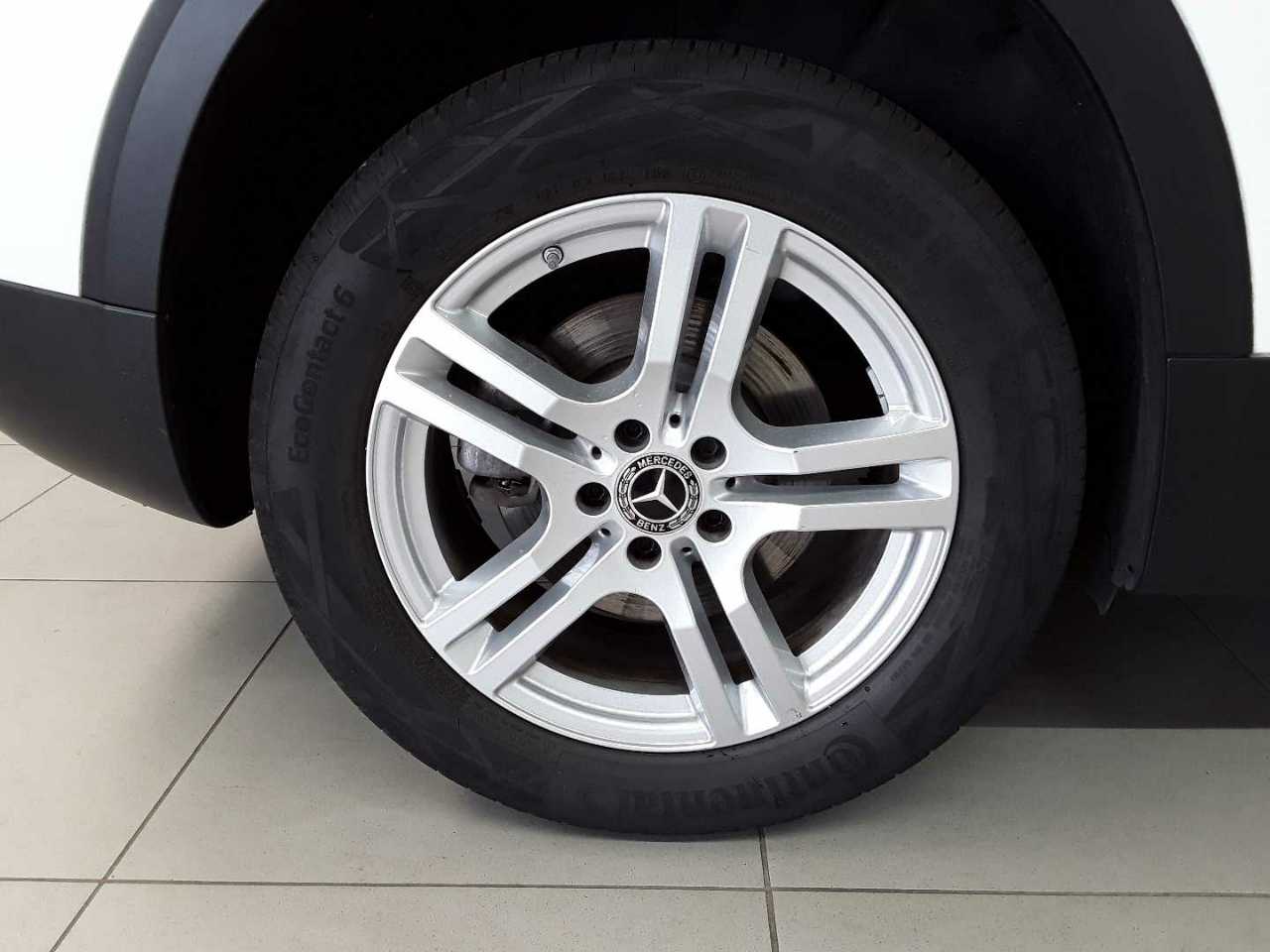 Mercedes-Benz GLB 220 d 4Matic 8G-DCT Progressive 19