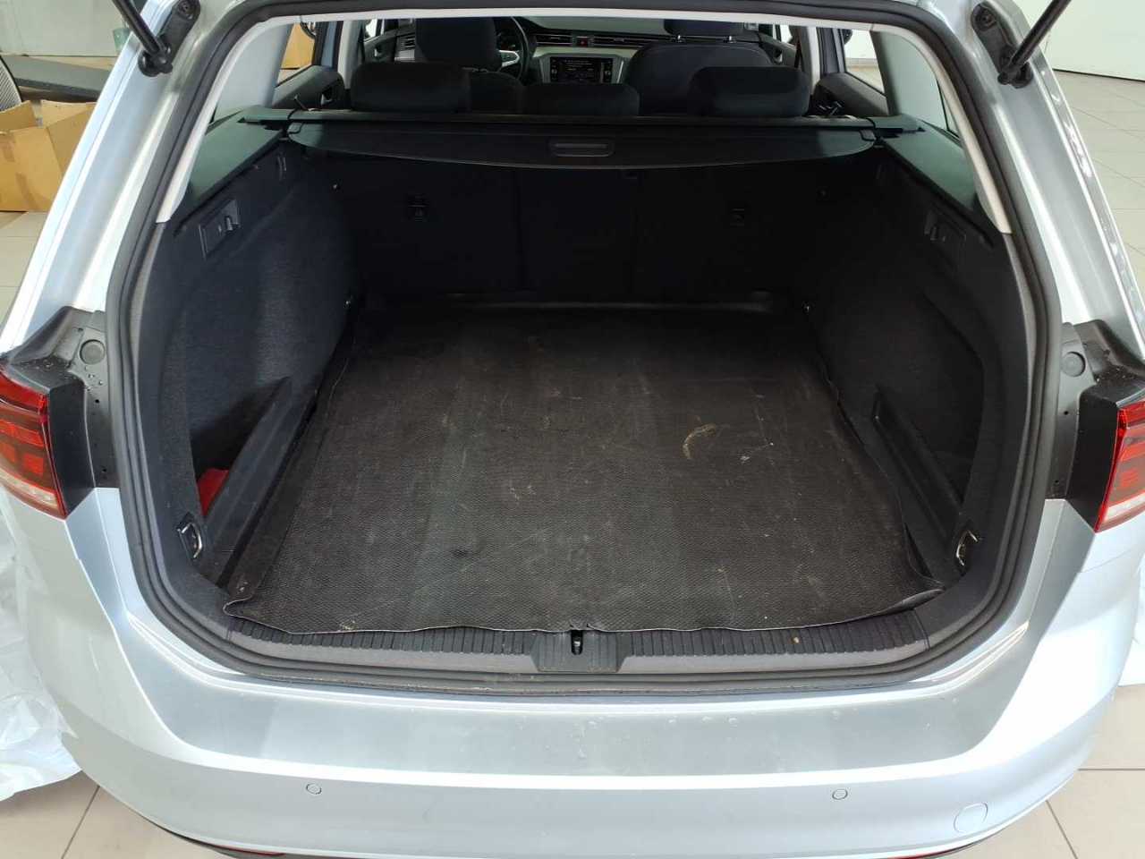 Vw Passat Variant 2.0 TDI SCR DSG 15