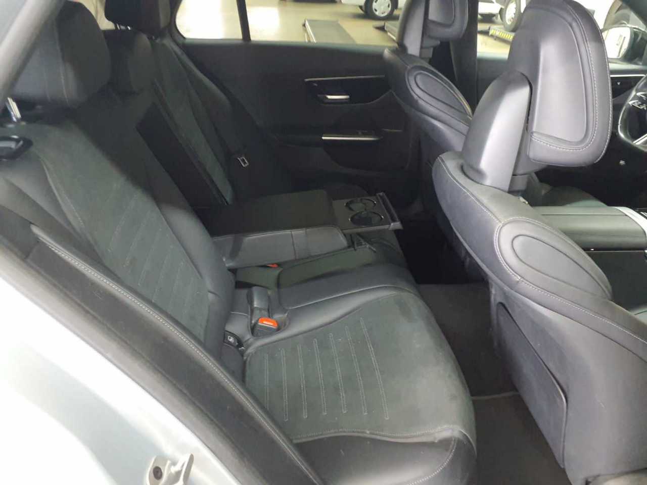 Mercedes-Benz C 200 d T 9G-TRONIC AMG Line 13