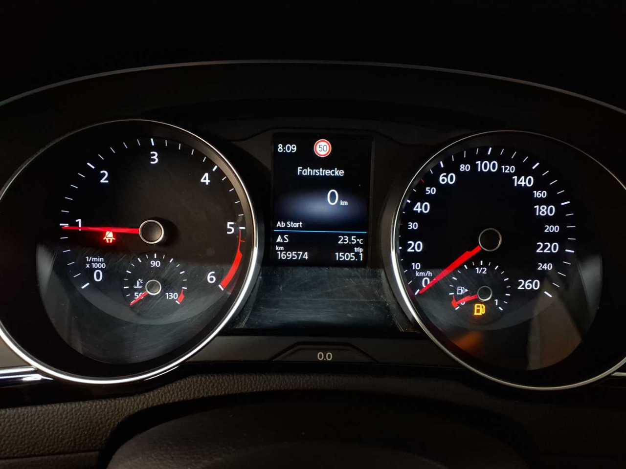 Vw Passat Variant 2.0 TDI SCR Elegance 11