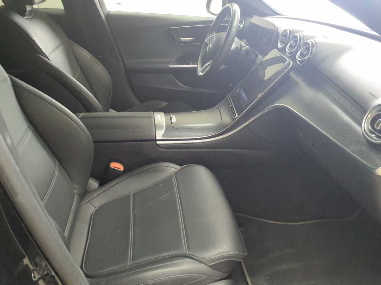 Mercedes-Benz C 300 d 9G-TRONIC 4Matic Avantgarde 8