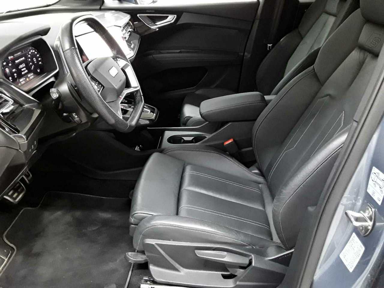 Audi Q4 e-tron 40 7
