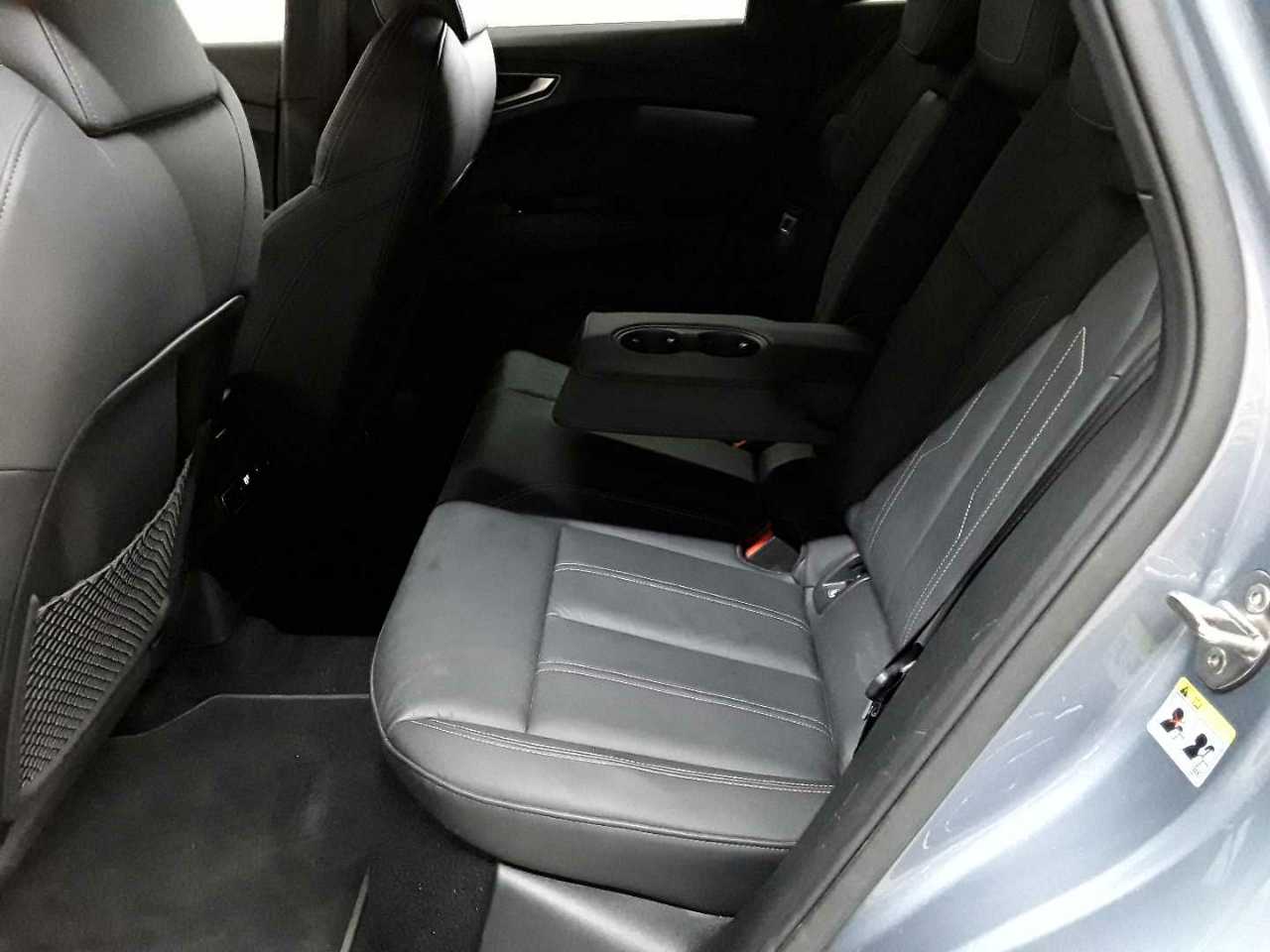 Audi Q4 e-tron 40 13