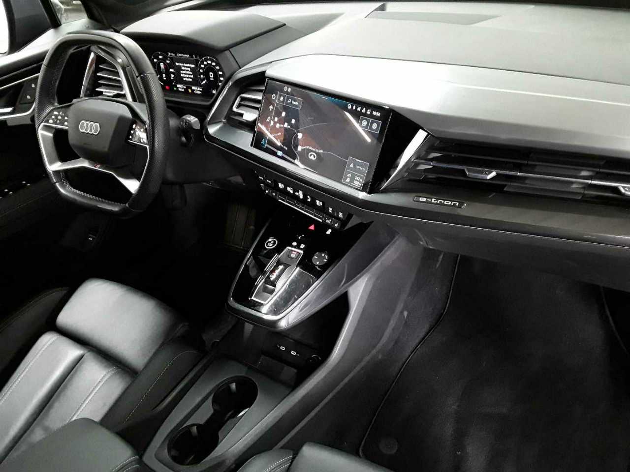 Audi Q4 e-tron 40 9