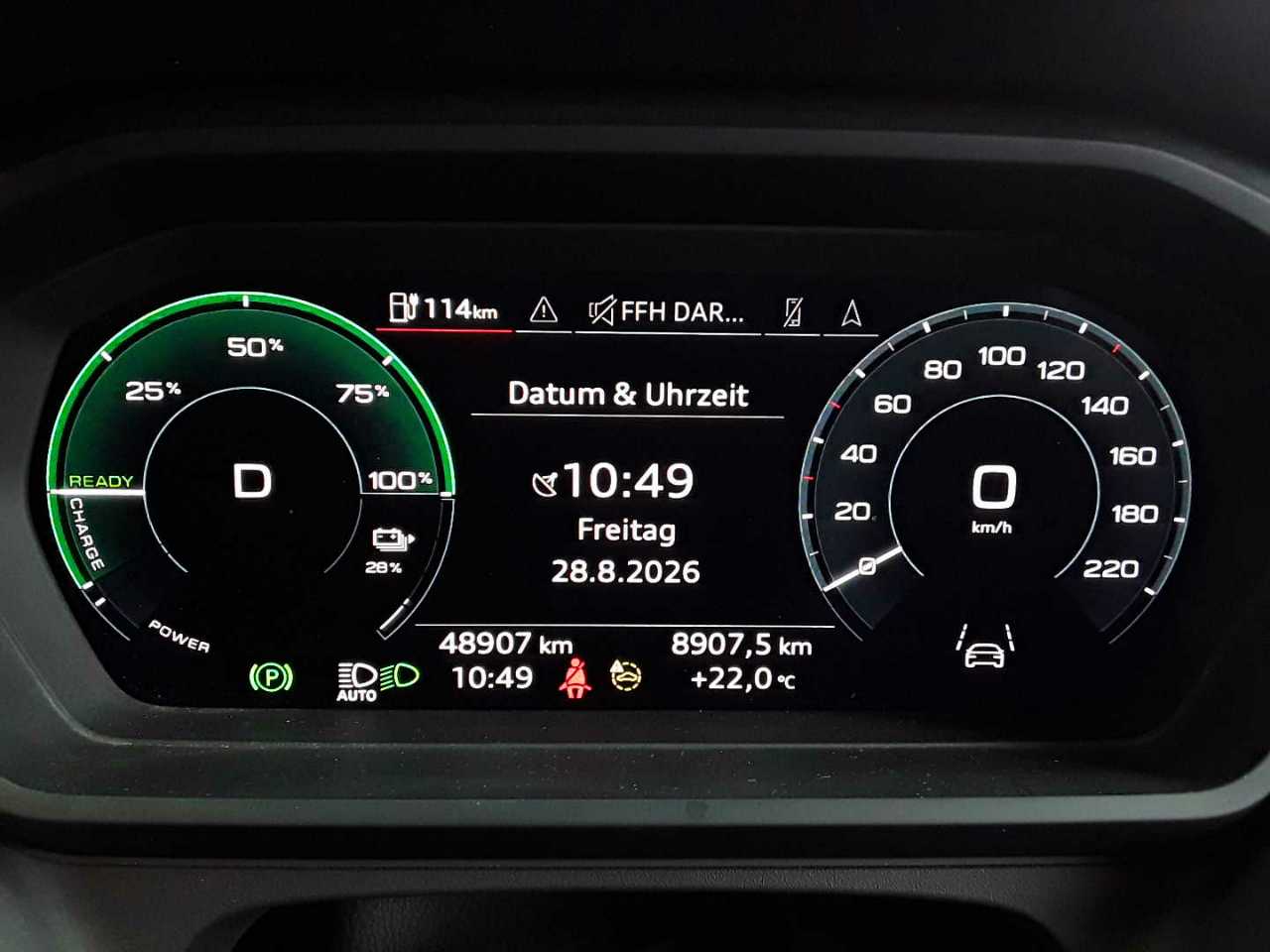 Audi Q4 e-tron 40 11
