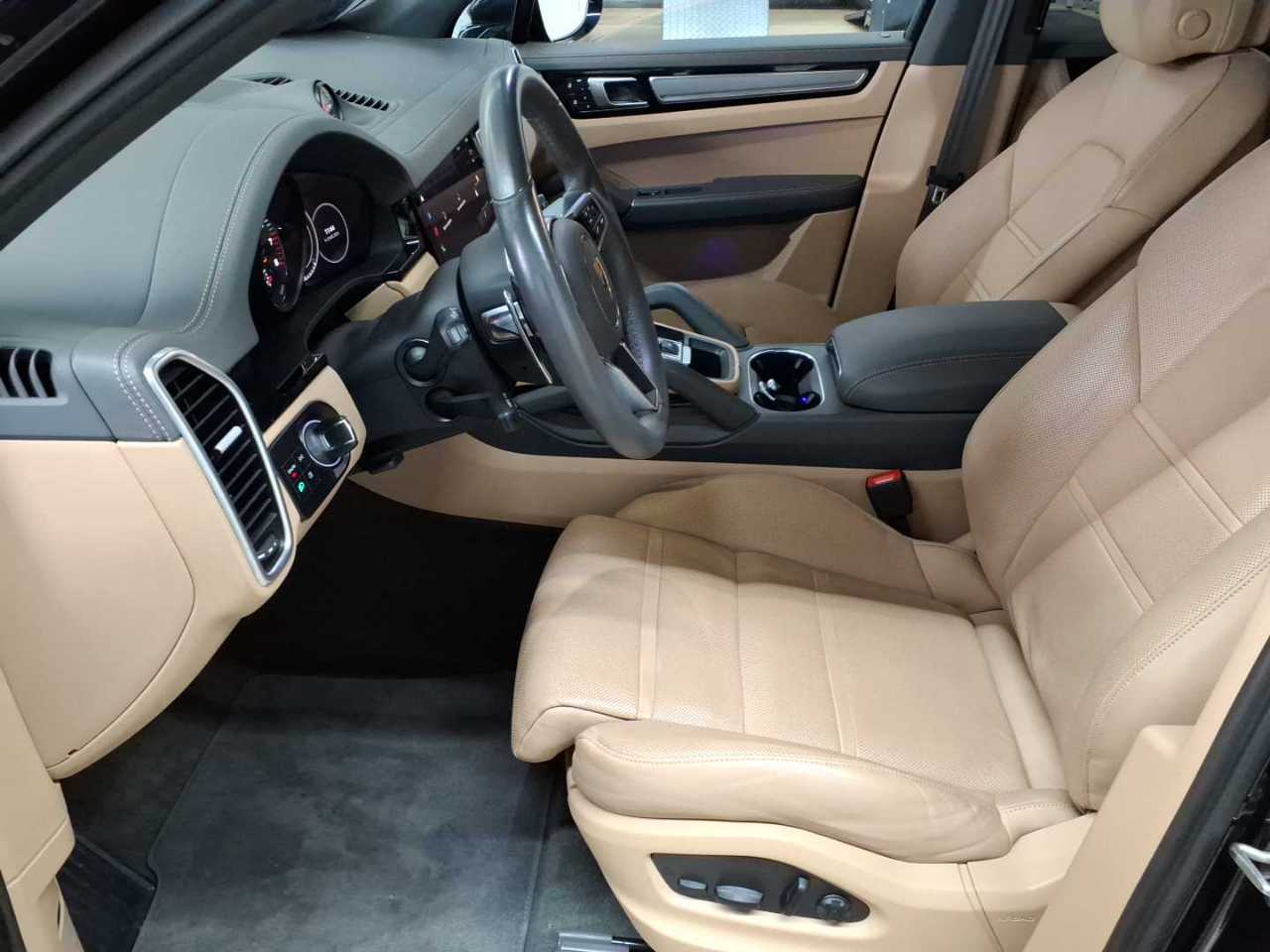 Porsche Cayenne E-Hybrid Tiptronic S Platinum Edition 7