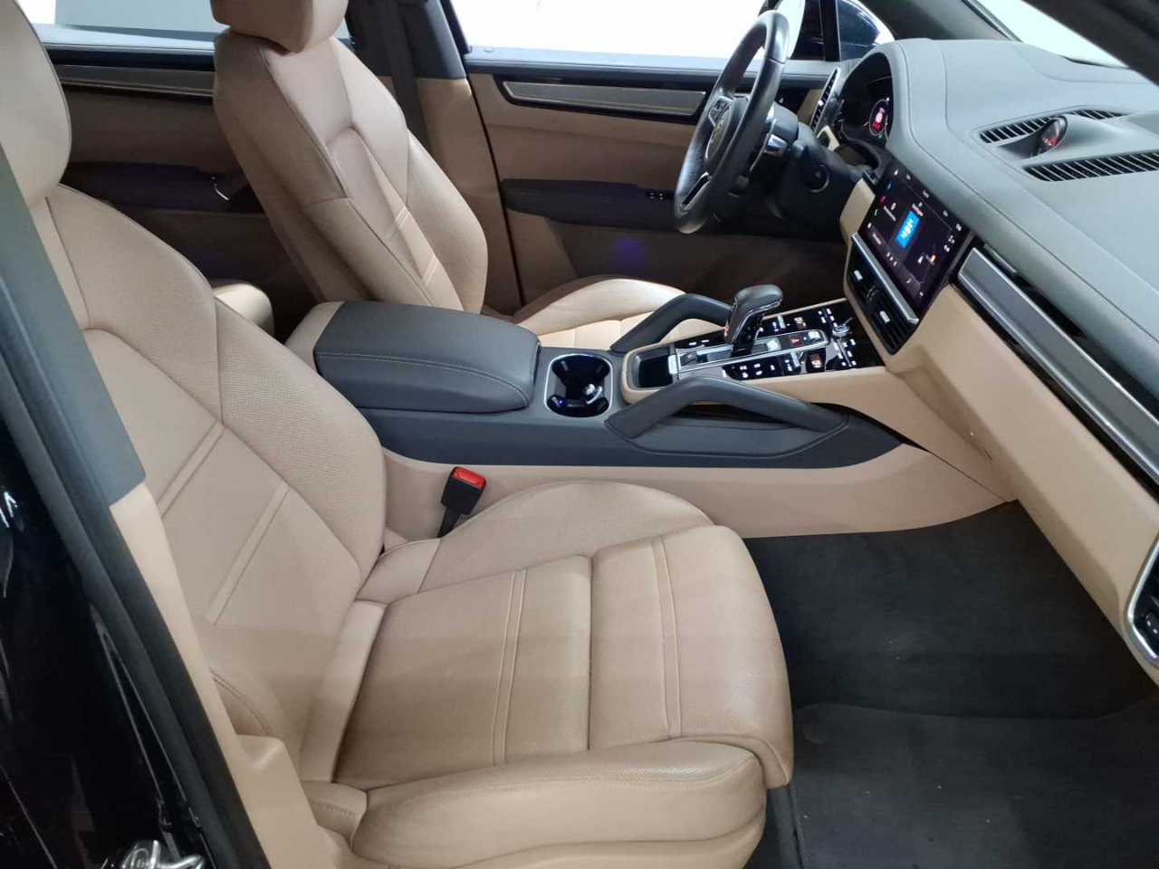 Porsche Cayenne E-Hybrid Tiptronic S Platinum Edition 9