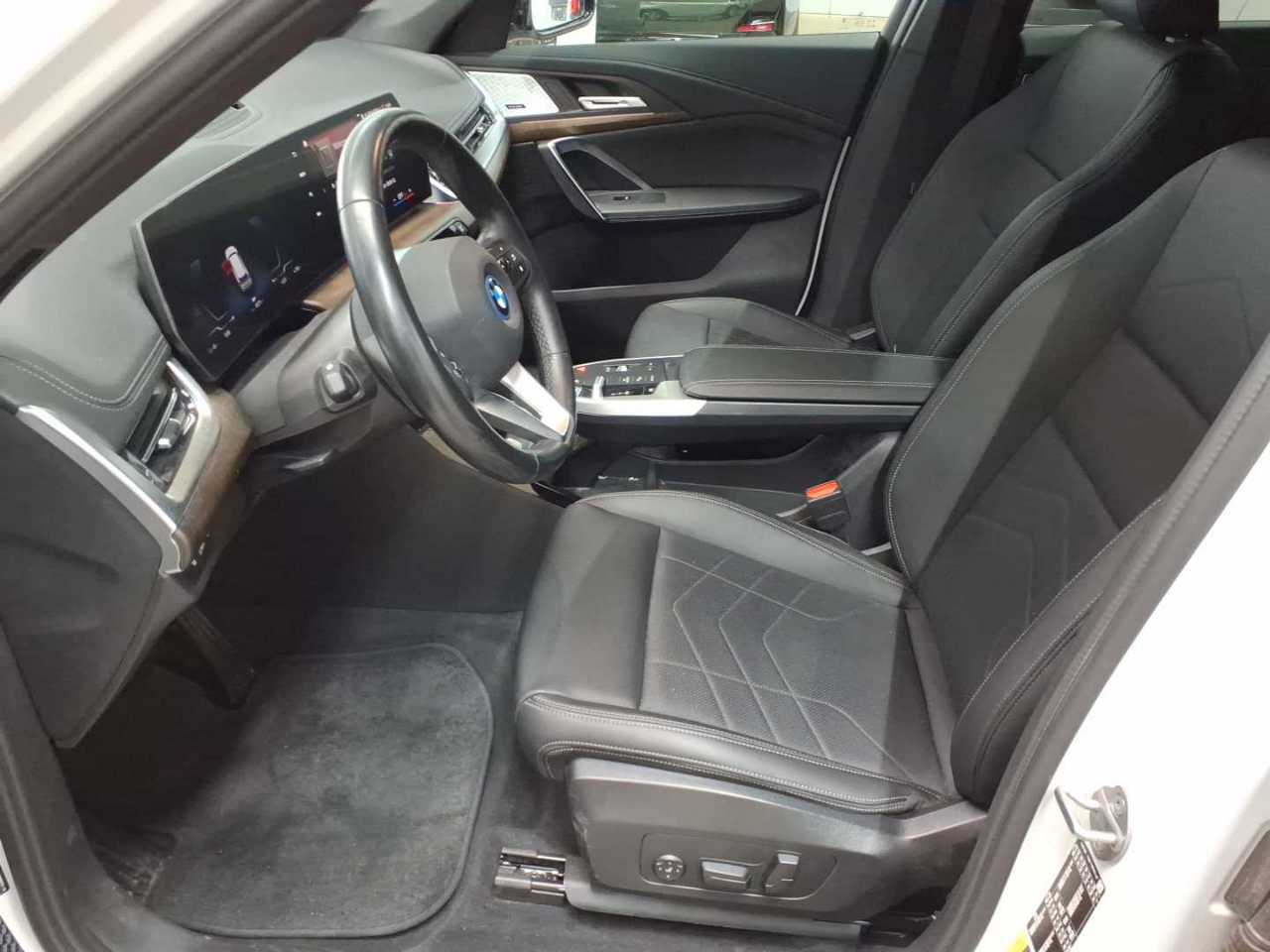 Bmw iX1 xDrive30 xLine 7