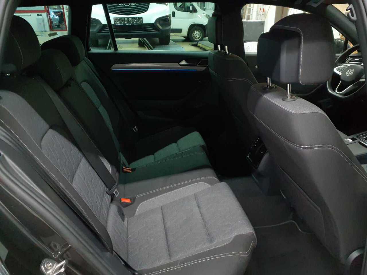 Vw Passat Variant 2.0 TDI SCR DSG Business 14