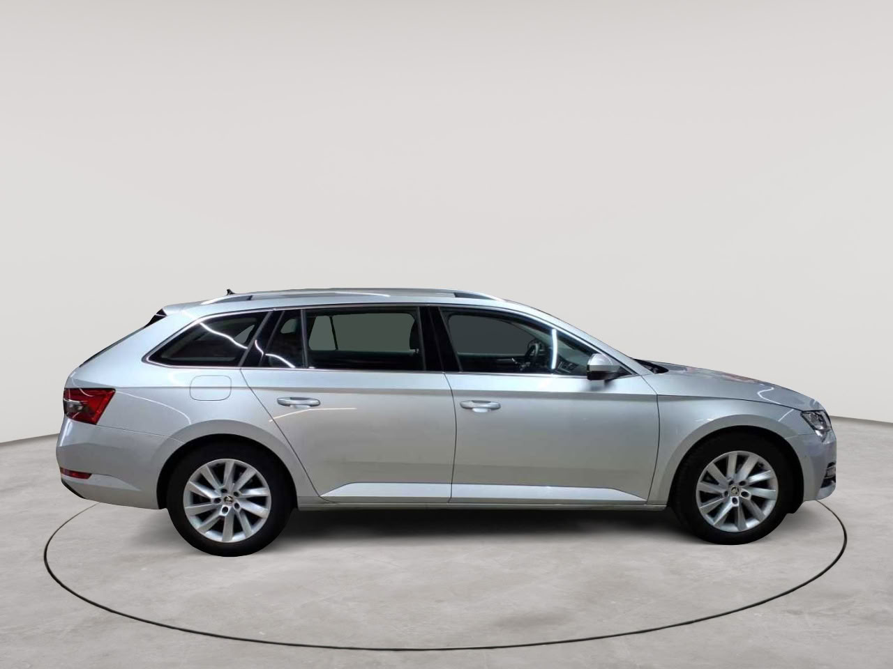 Skoda Superb Combi 2.0 TDI DSG Style 3