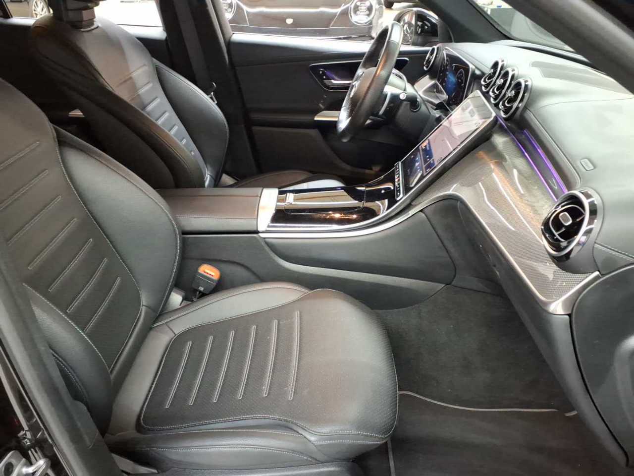 Mercedes-Benz GLC 300 4Matic 9G-TRONIC AMG Line Advanced 8