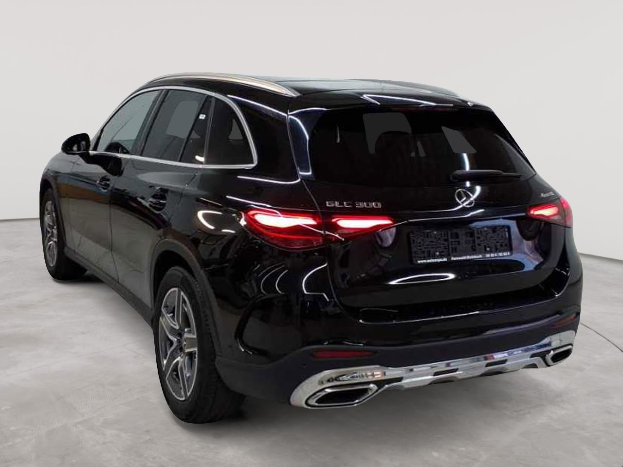 Mercedes-Benz GLC 300 4Matic 9G-TRONIC AMG Line Advanced 5