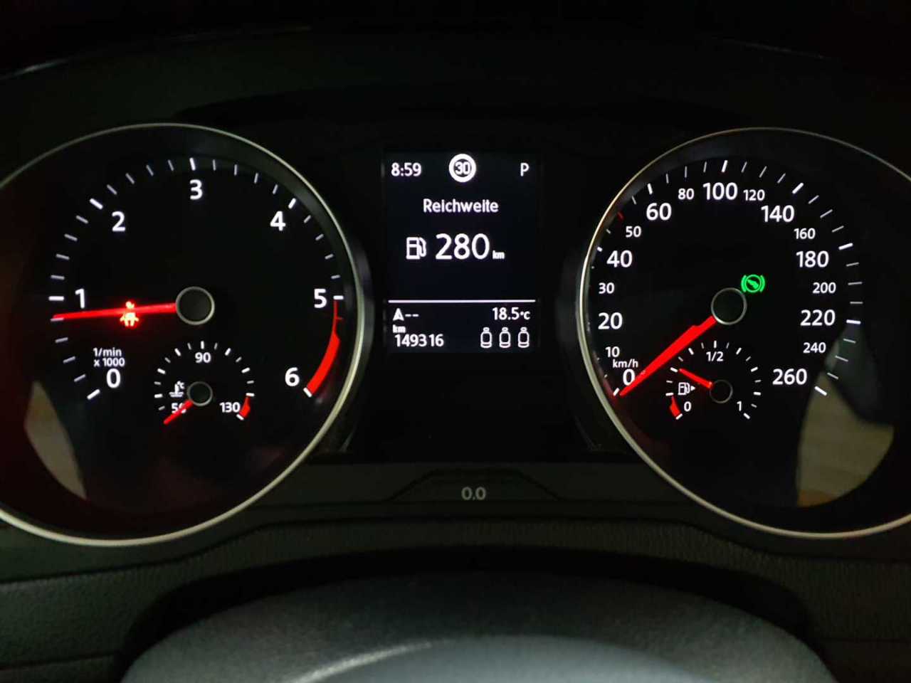 Vw Passat Variant 2.0 TDI SCR DSG 11