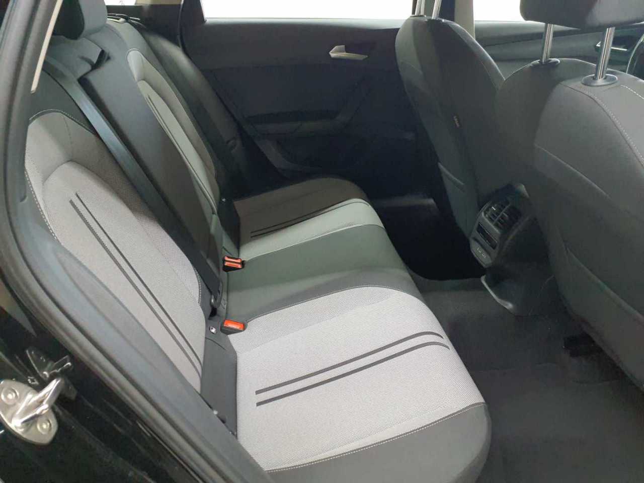 Seat Leon Sportstourer 2.0 TDI Style 14