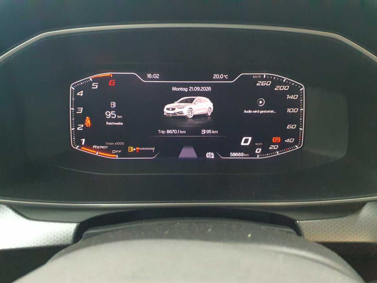 Seat Leon Sportstourer 2.0 TDI Style 11