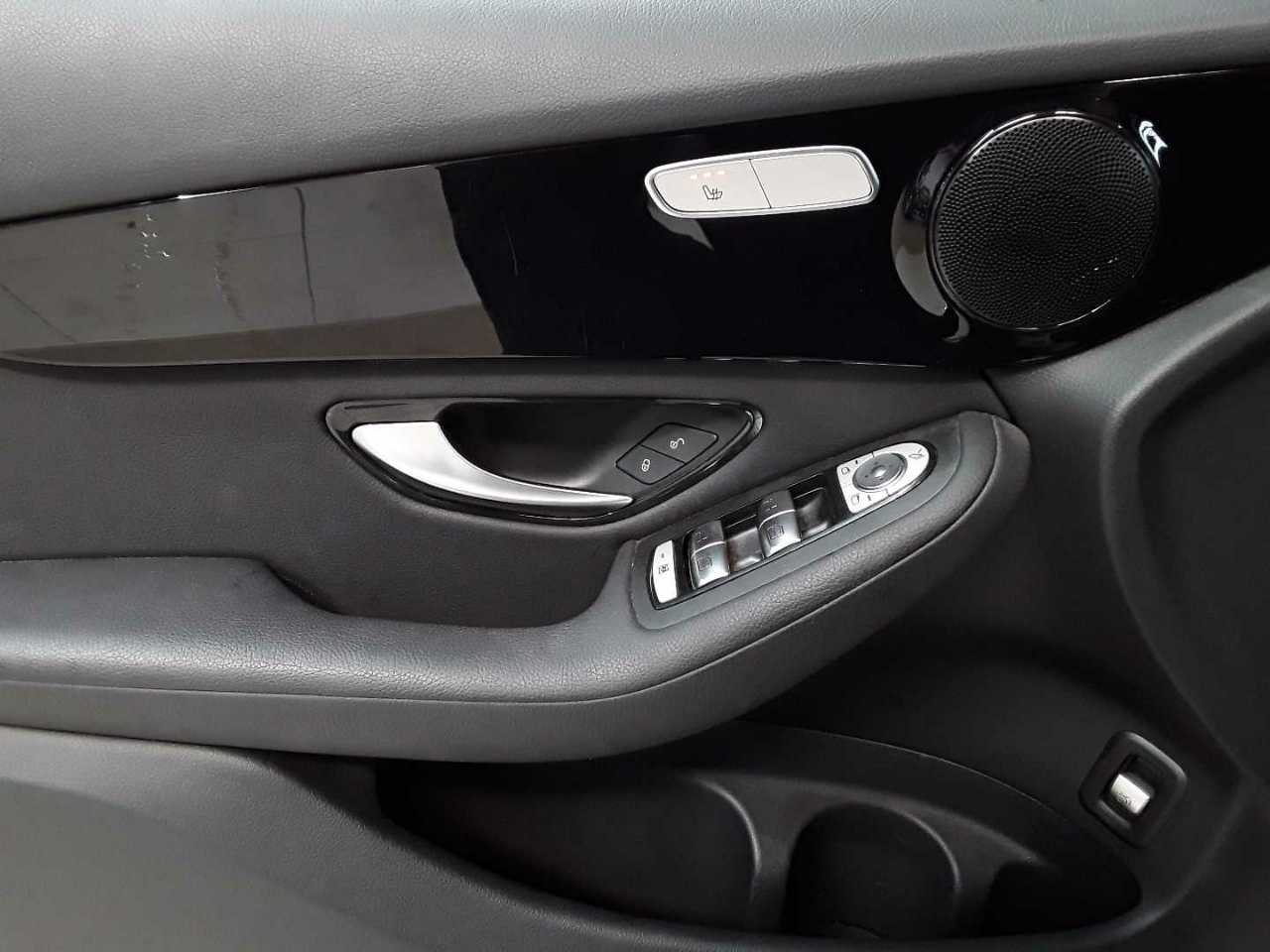 Mercedes-Benz GLC 220 d 4Matic 9G-TRONIC 17