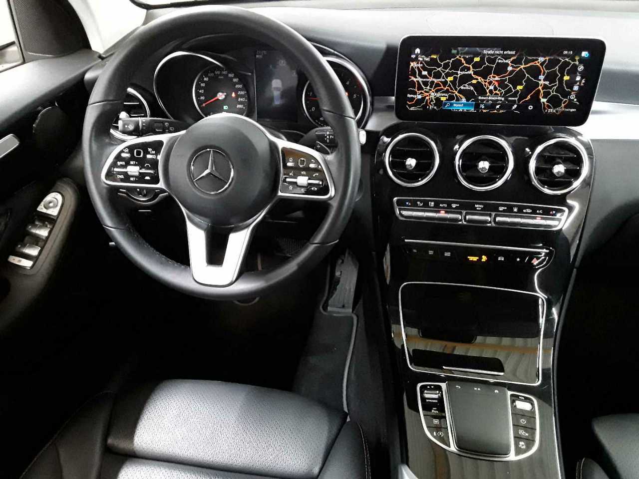 Mercedes-Benz GLC 220 d 4Matic 9G-TRONIC 10