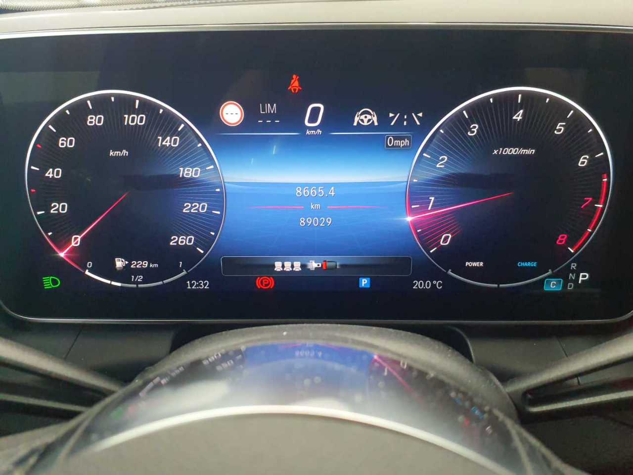 Mercedes-Benz GLC 200 4Matic 9G-TRONIC Avantgarde Advanced 11