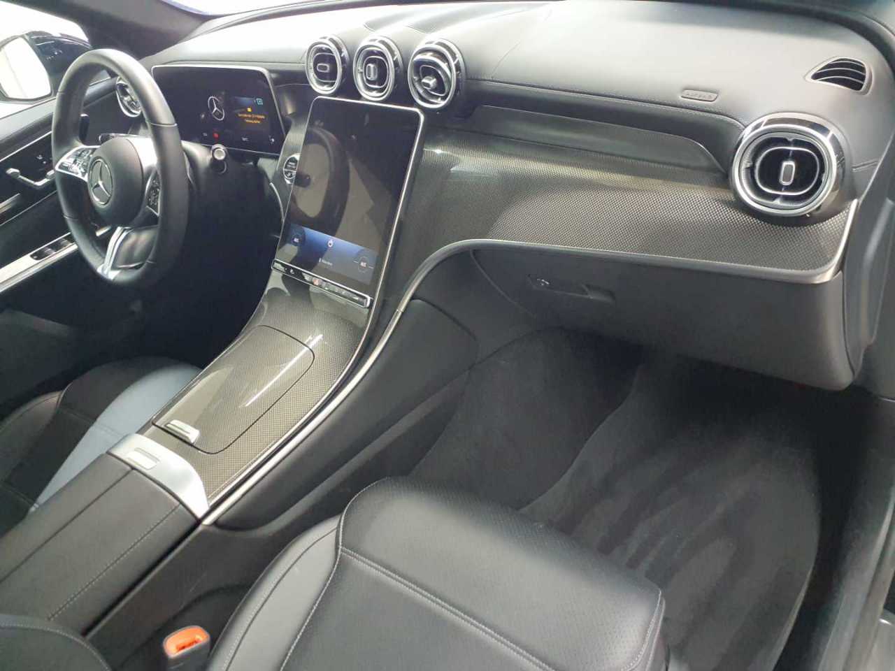 Mercedes-Benz GLC 200 4Matic 9G-TRONIC Avantgarde Advanced 9