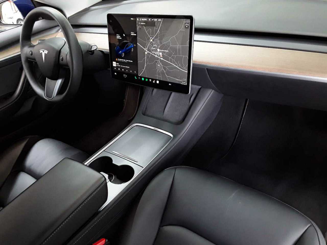 Tesla Model 3 Langstreckenbatt. Allradantrieb Dual Motor 9