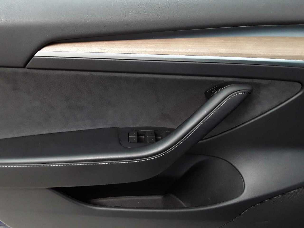 Tesla Model 3 Langstreckenbatt. Allradantrieb Dual Motor 18