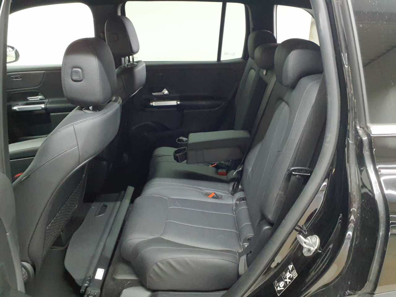 Mercedes-Benz GLB 200 d 8G-DCT Progressive 14