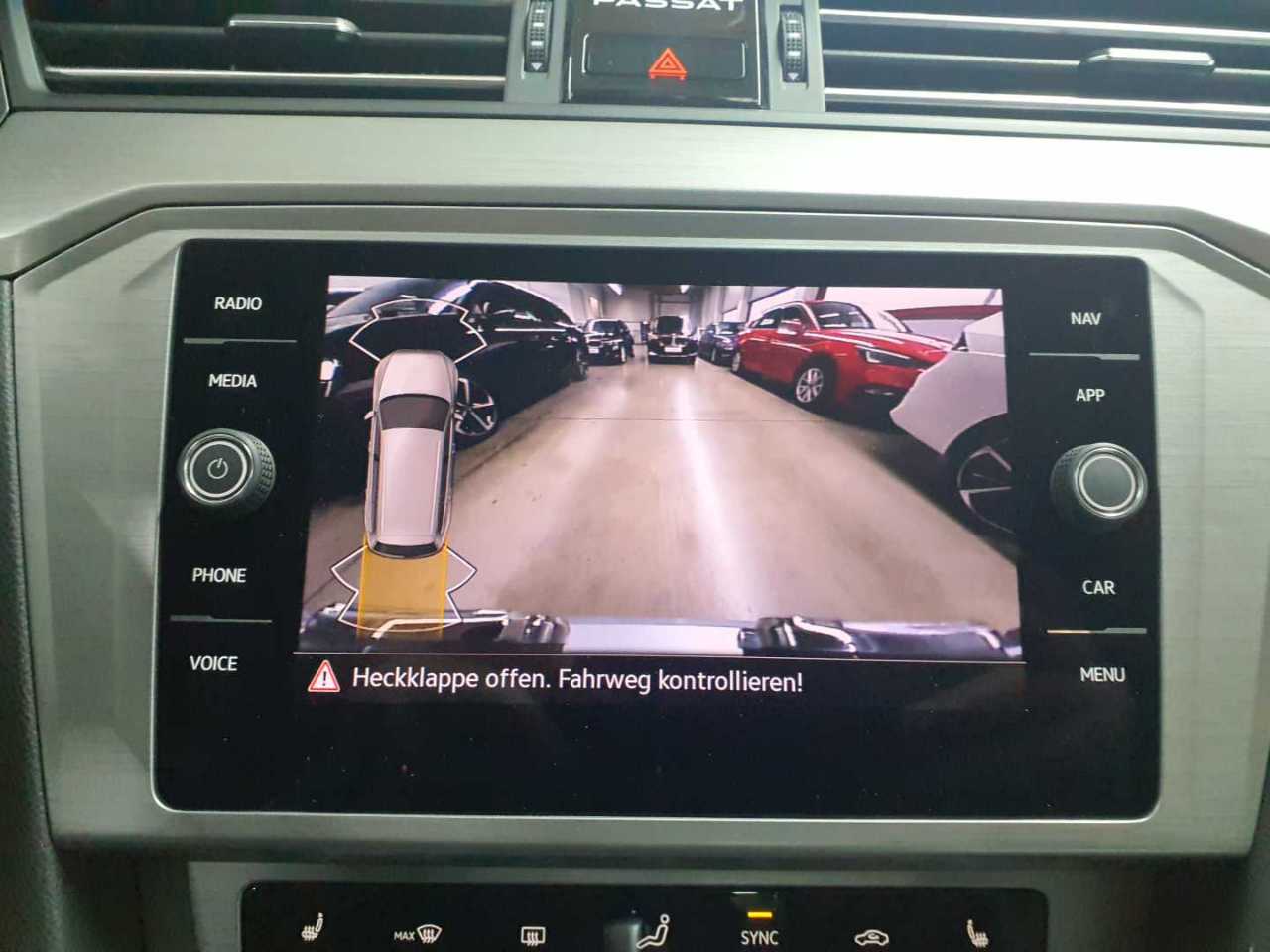 Vw Passat Variant 2.0 TDI SCR DSG 16