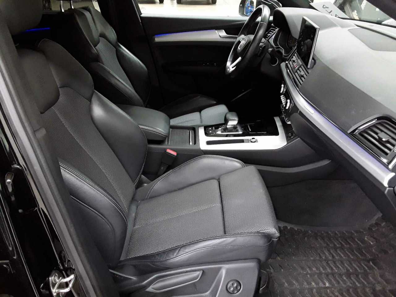 Audi Q5 40 TDI Sportback quattro S tronic S line 8