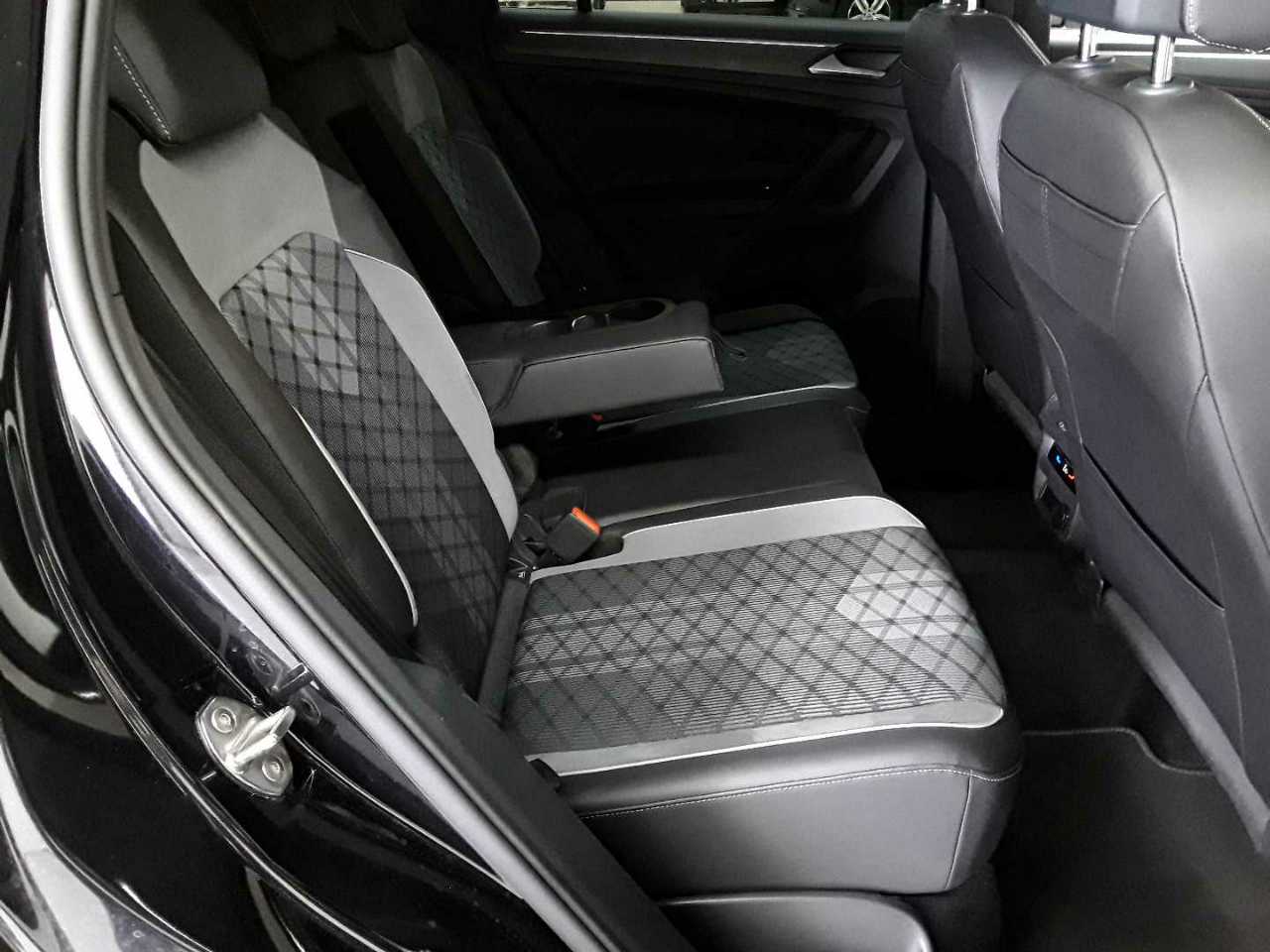 Vw Tiguan 1.4 eHybrid OPF DSG R-Line 14