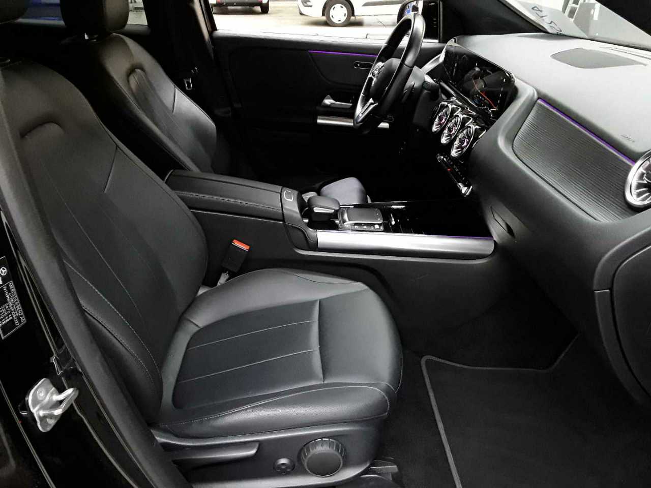 Mercedes-Benz EQA 250 Progressive 8