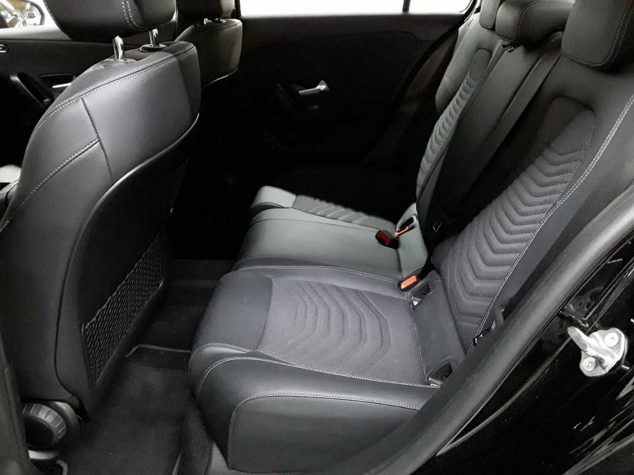 Mercedes-Benz A 250 e 8G-DCT Style 13