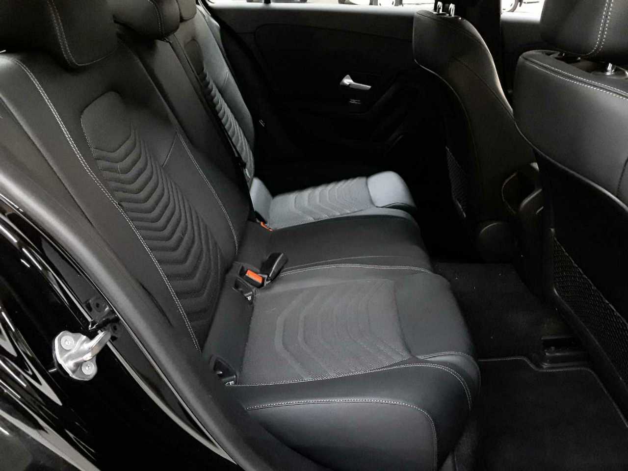 Mercedes-Benz A 250 e 8G-DCT Style 14
