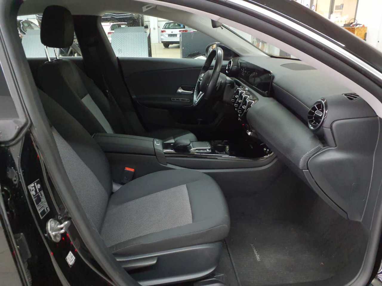 Mercedes-Benz CLA 200 d 4Matic Shooting Brake 8G-DCT 8