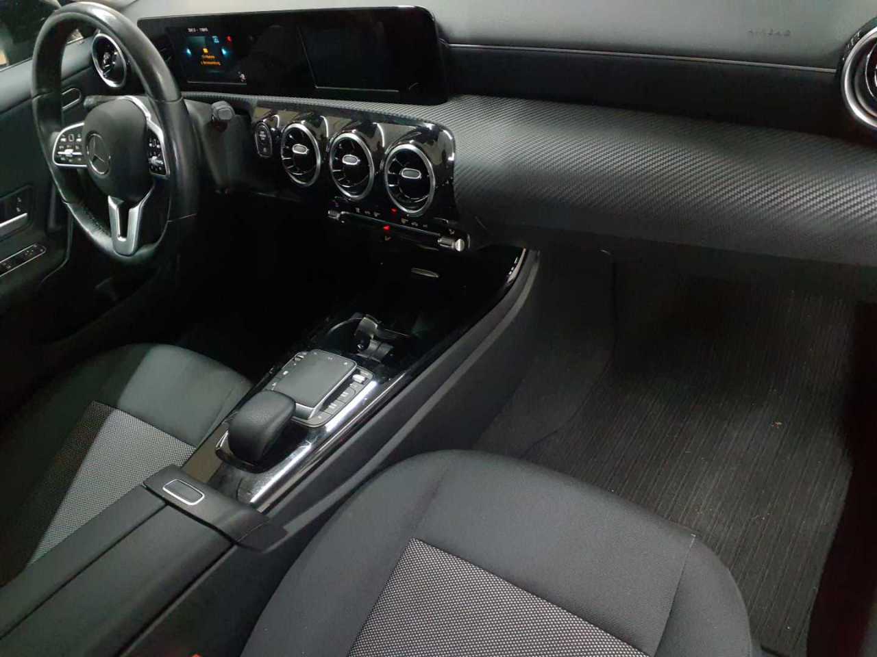Mercedes-Benz CLA 200 d 4Matic Shooting Brake 8G-DCT 9