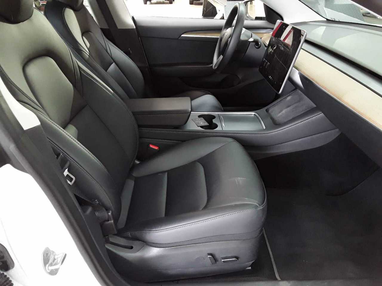 Tesla Model 3 RWD Hinterradantrieb 8