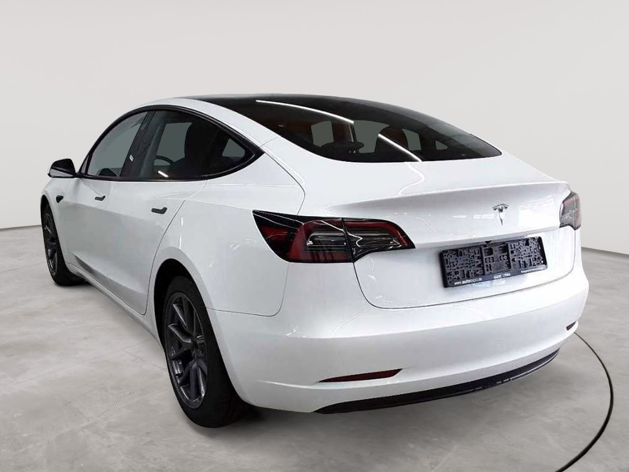 Tesla Model 3 RWD Hinterradantrieb 5