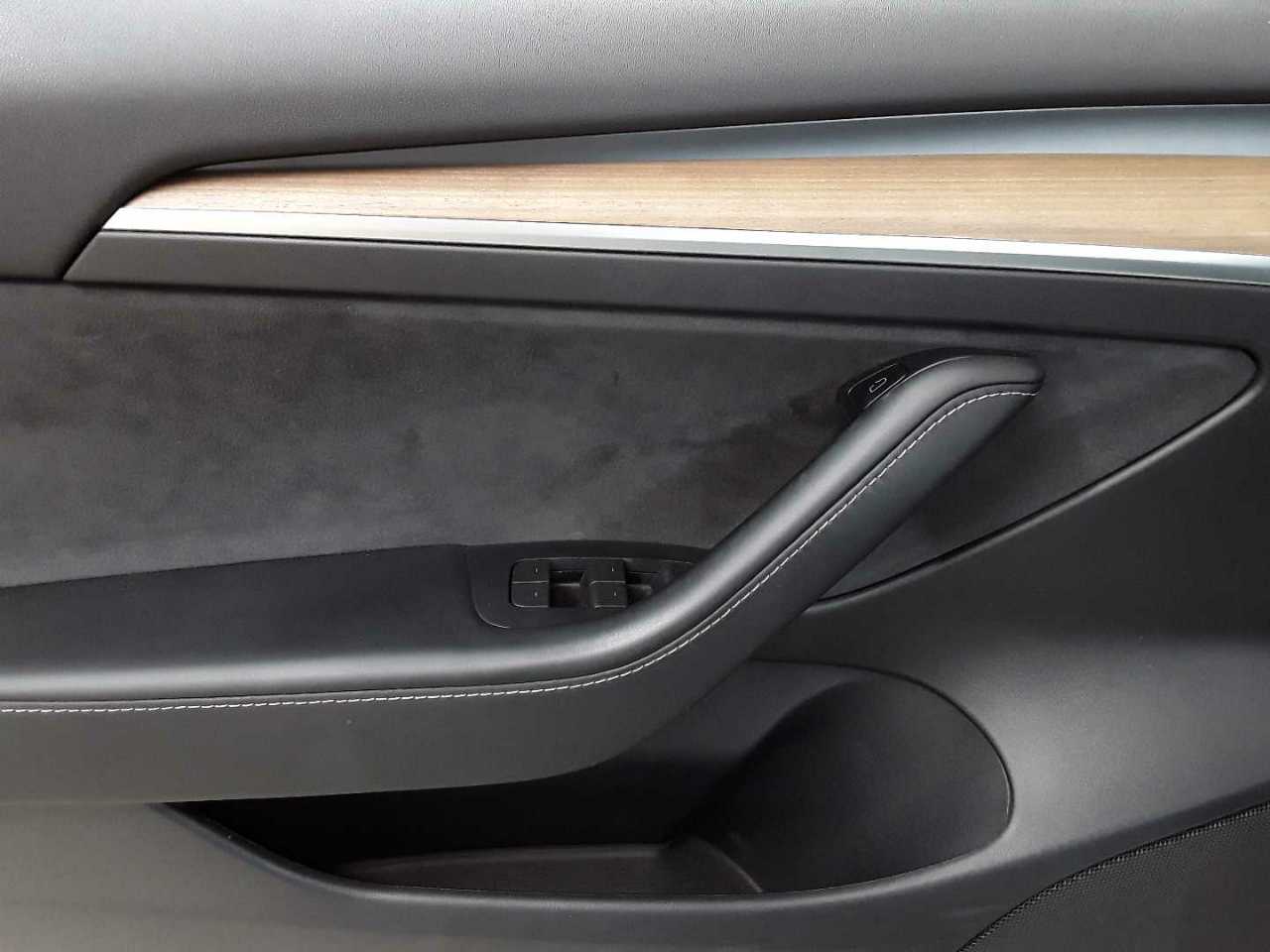 Tesla Model 3 RWD Hinterradantrieb 18