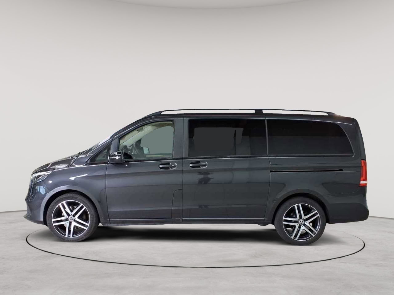 Mercedes-Benz V 300 d lang 4Matic 9G-TRONIC Avantgarde Edition 6