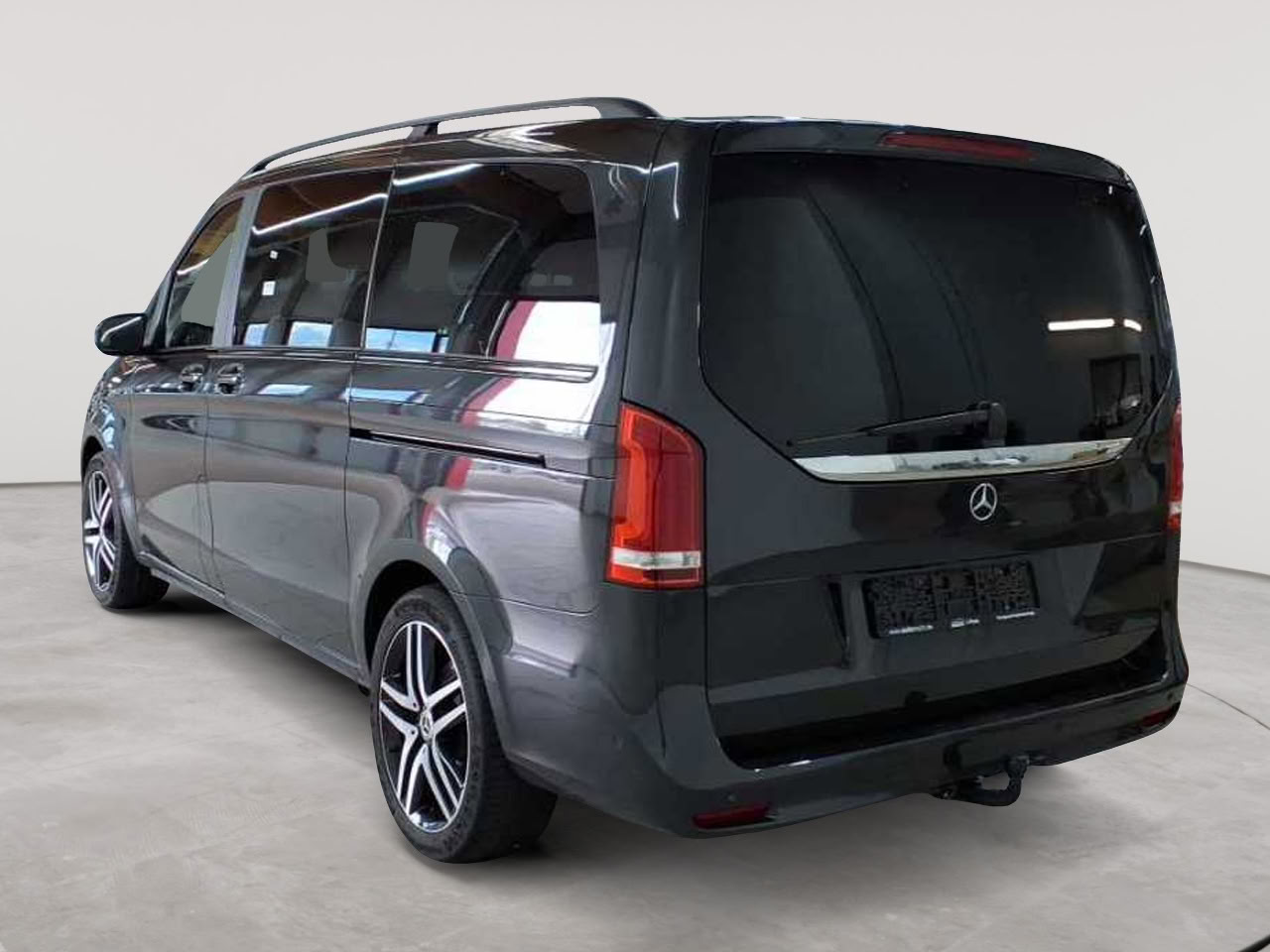 Mercedes-Benz V 300 d lang 4Matic 9G-TRONIC Avantgarde Edition 5