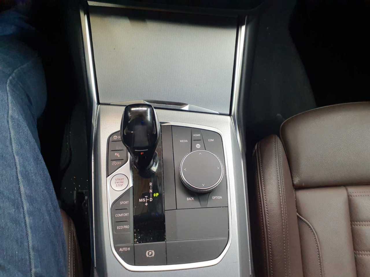 Bmw 320i Touring Aut. M Sport 10