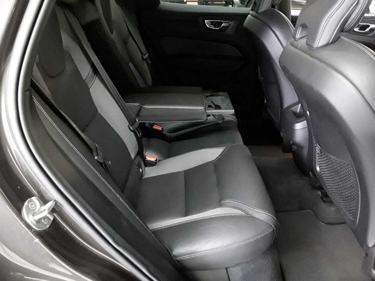 Volvo XC60 B4 D Geartronic RDesign 14