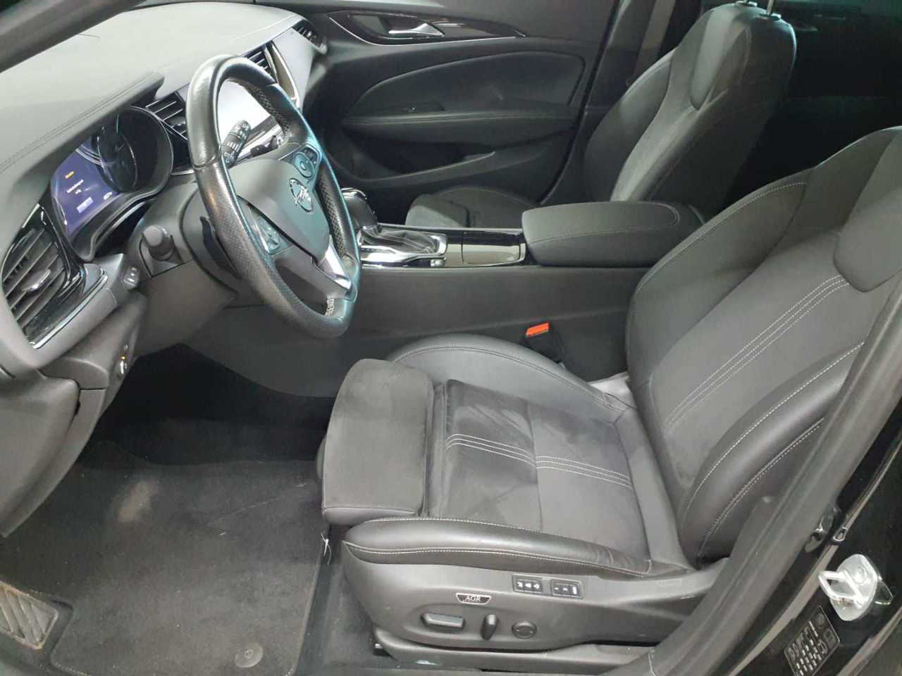 Opel Insignia Sports Tourer 2.0 Diesel 4x4 Aut. Ultimate 8