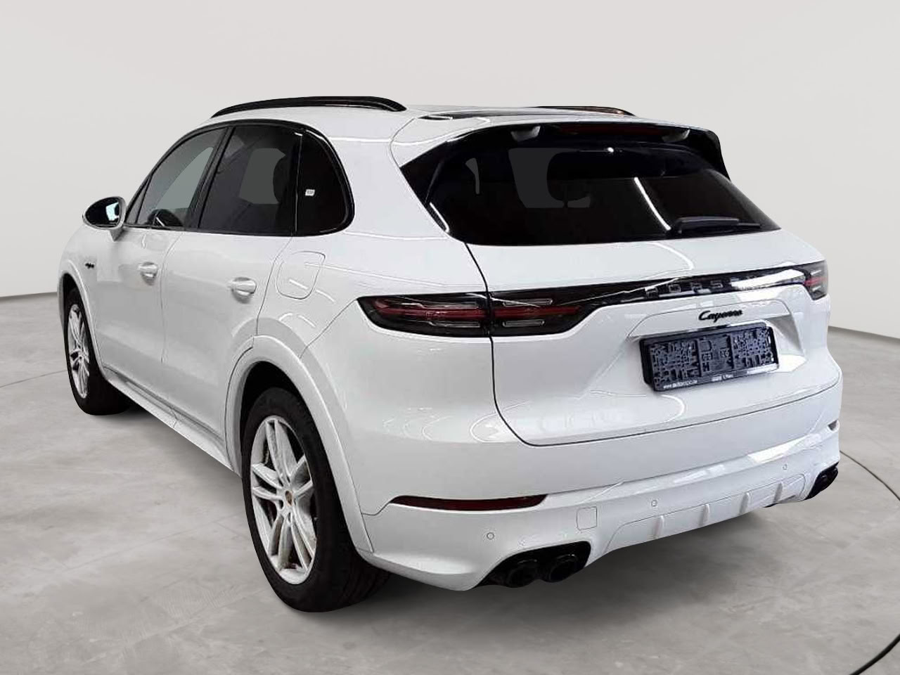 Porsche Cayenne E-Hybrid Tiptronic S 5