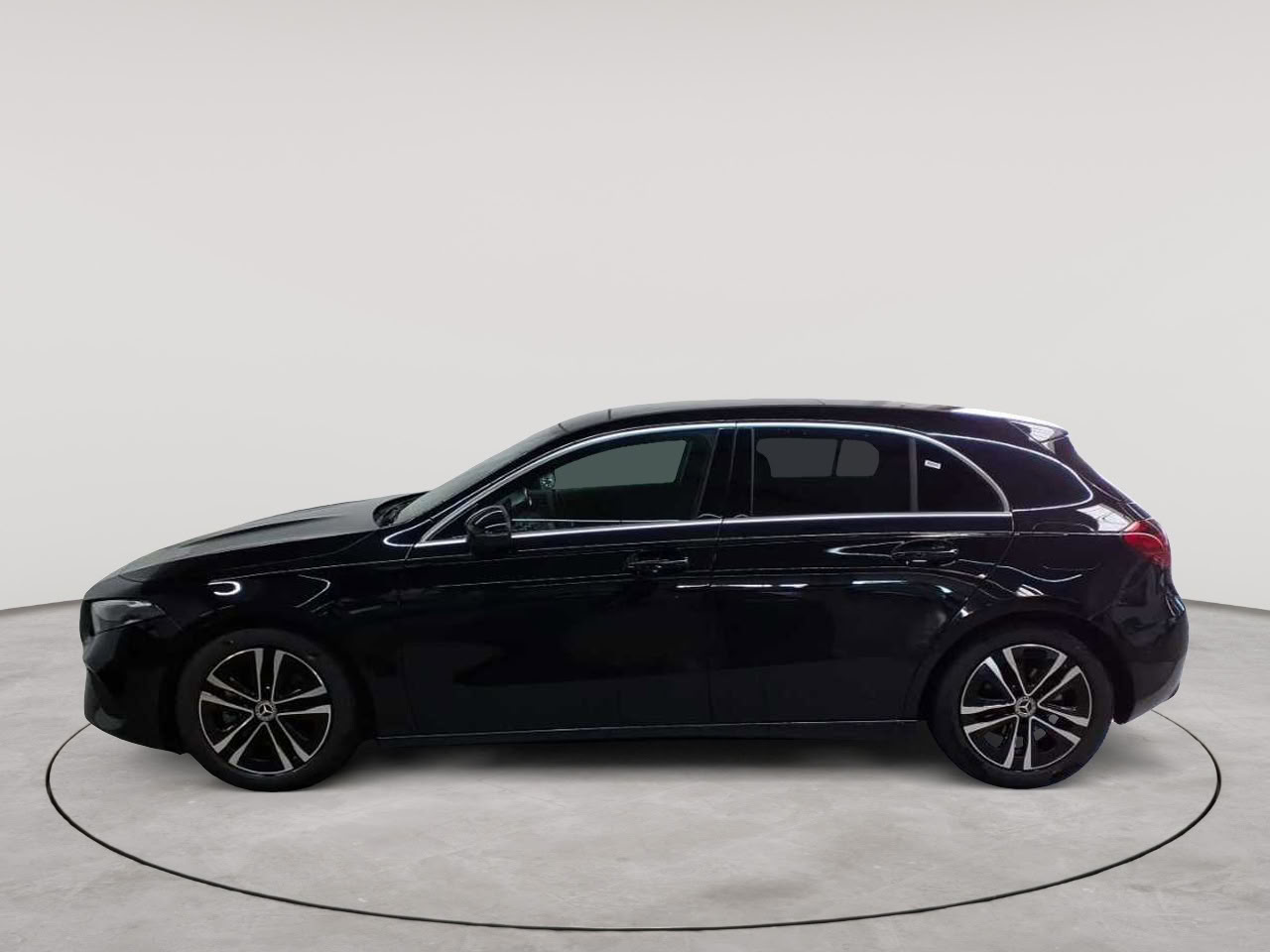 Mercedes-Benz A 180 7G-DCT Progressive Advanced 6