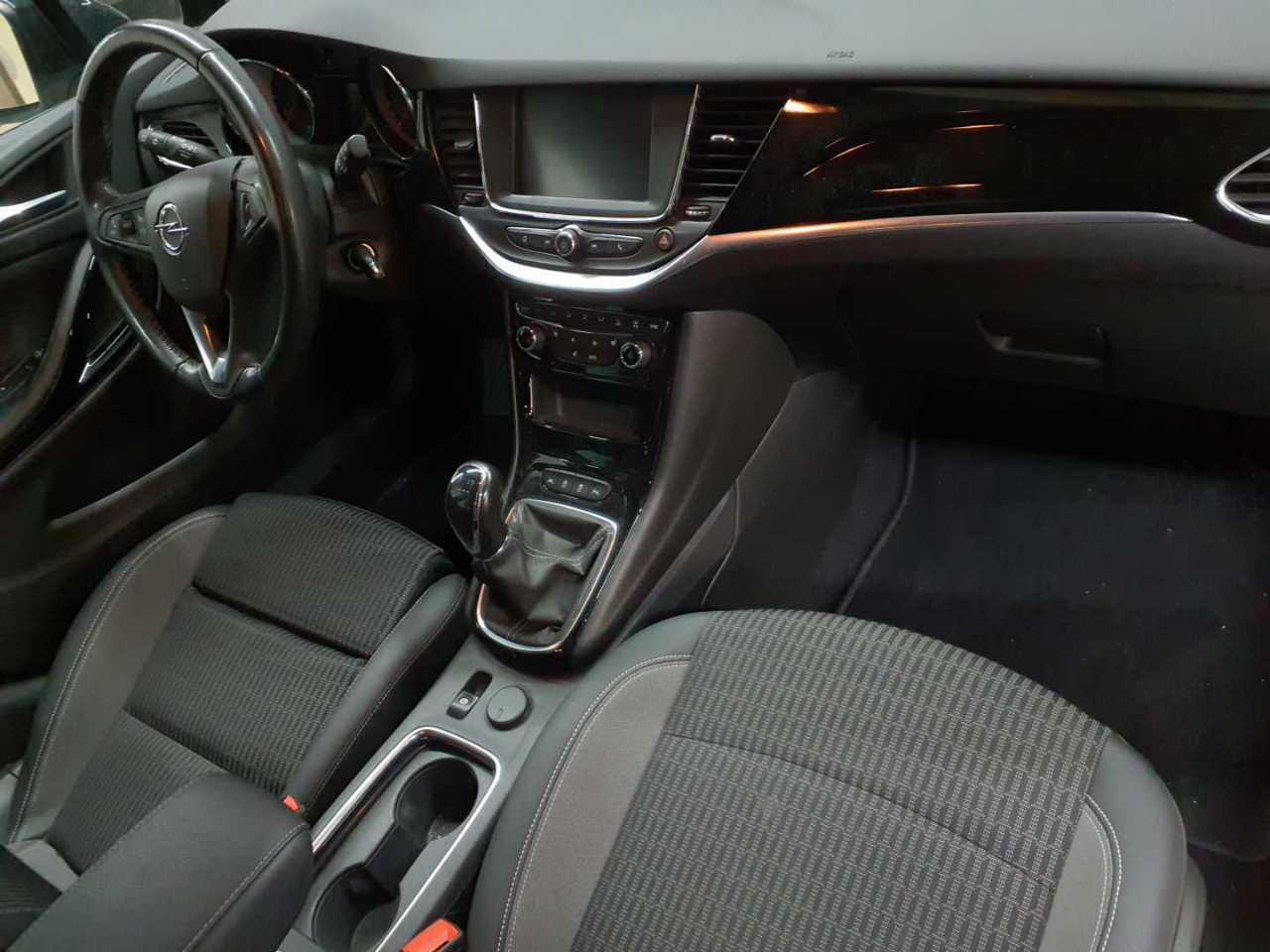 Opel Astra 1.2 Turbo Start/Stop Sports Tourer Design&Tech 9