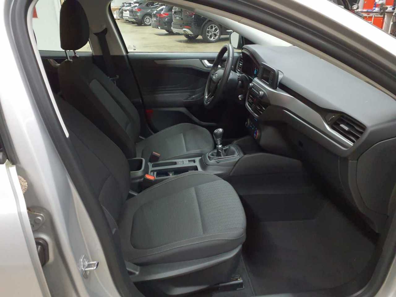 Ford Focus Turnier 1.5 EcoBlue Start-Stopp-System TREND 8