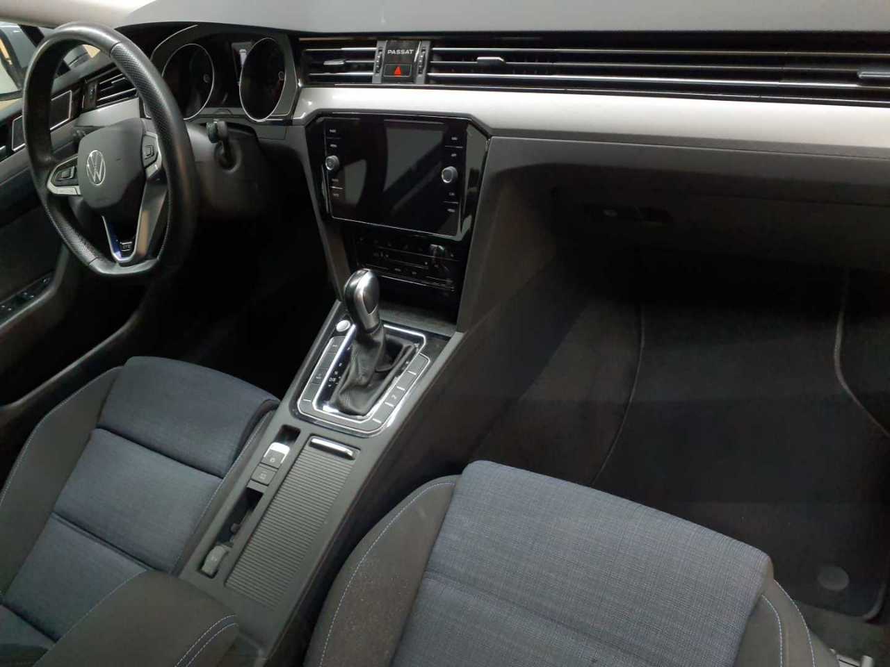 Vw Passat Variant 1.4 TSI Plug-In-Hybrid DSG GTE 9