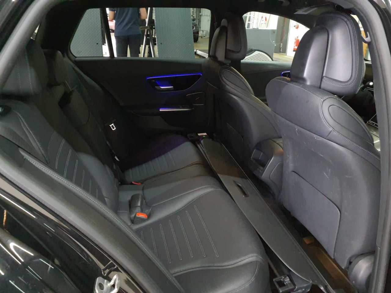 Mercedes-Benz C 180 T 9G-TRONIC AMG Line 14