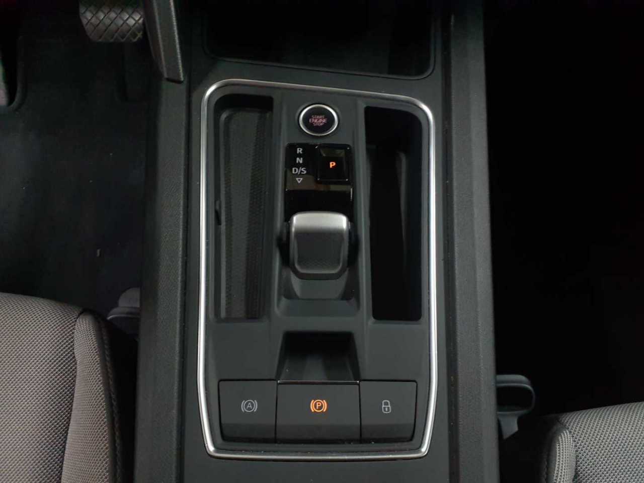 Seat Leon Sportstourer 2.0 TDI DSG Style 16